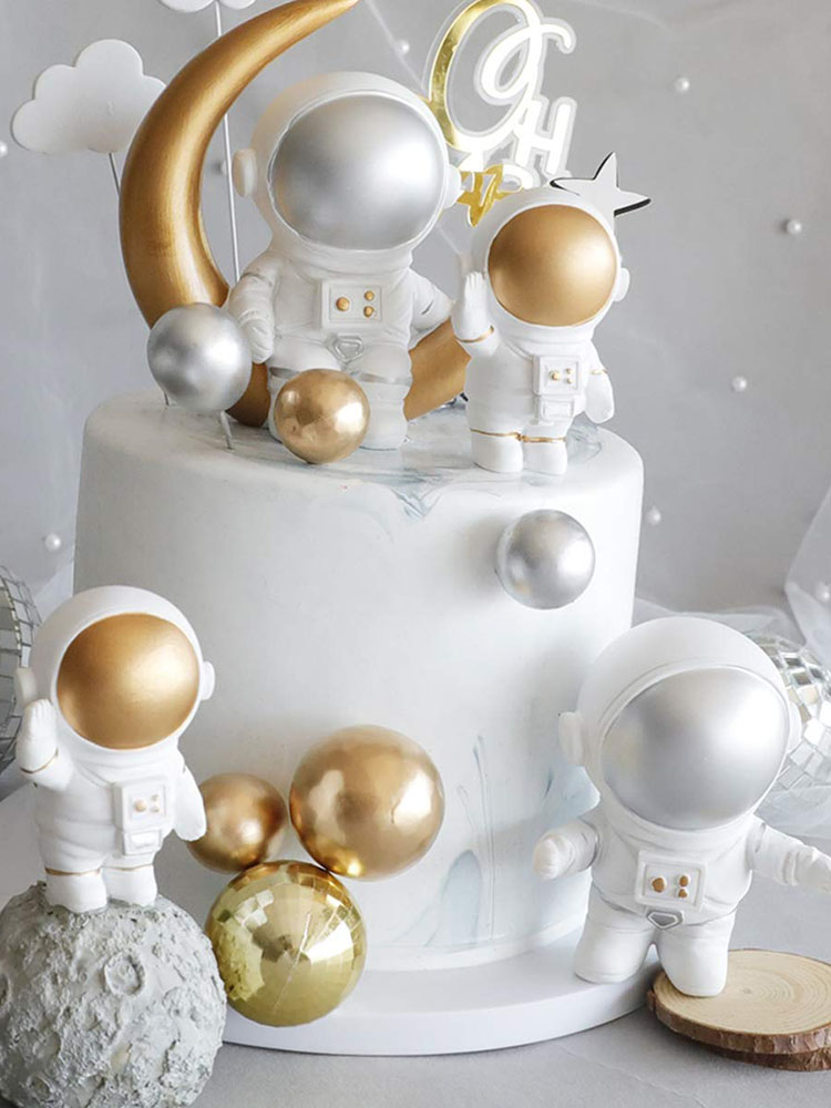 Astronaut Cake Topper For Kids - Kids Outdoor Merry Go Round recension och pris