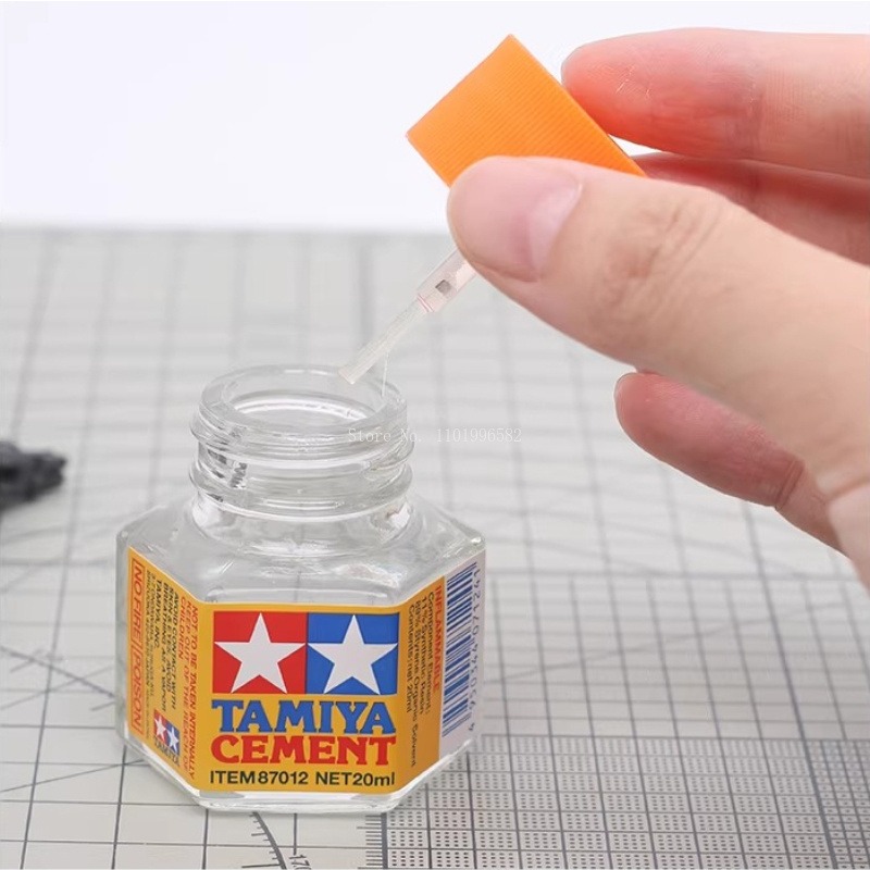 40ml Model Glue 87003/87038/87 - Tamiya Model Paint Set recension och pris